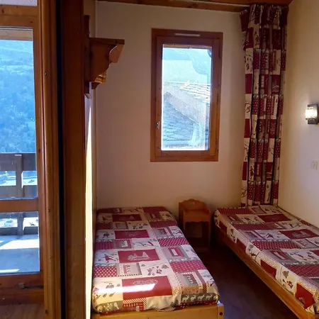 Appartement Méribel, 1 Pièce, 4 Personnes - Fr-1-355-178 *